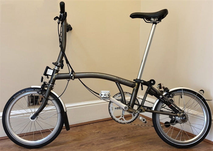Brompton C-line Explore - Silver Edition - Low handlebars - Black Lacquer