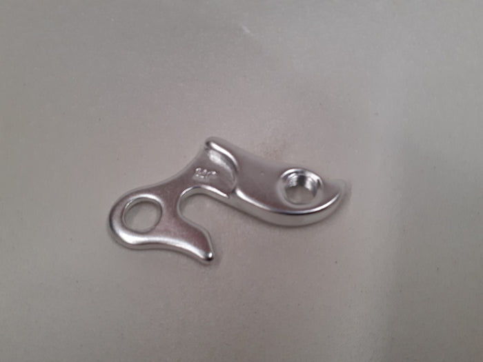 Derailleur hanger for Magnum e-bikes