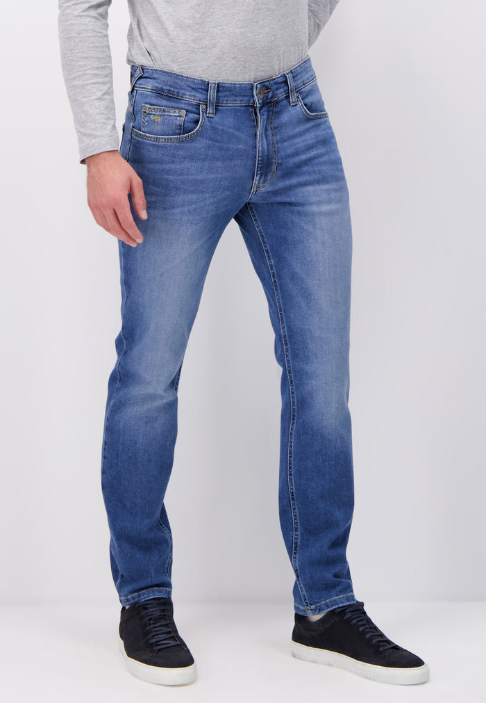light blue / 31 32