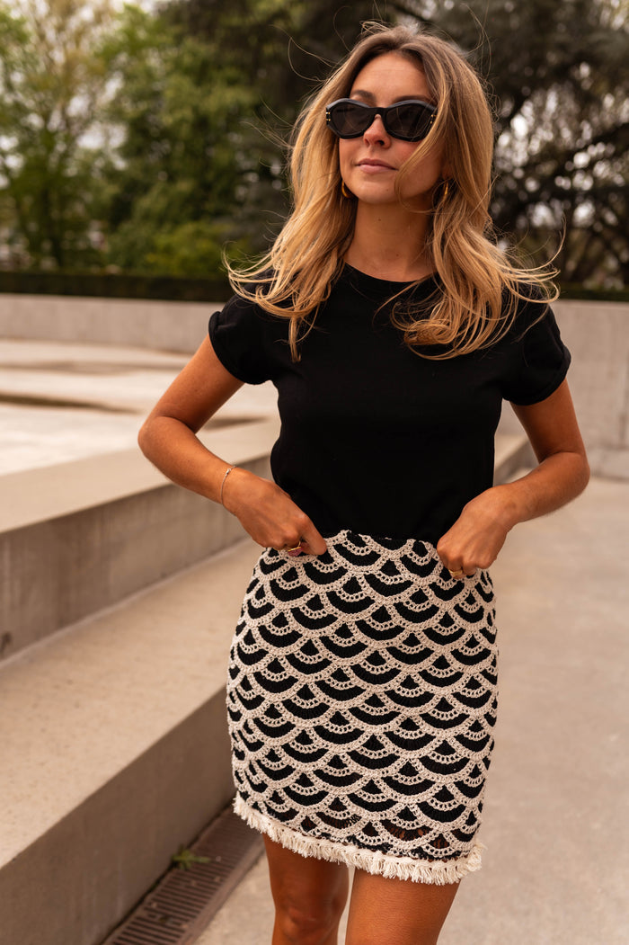 Teresa crochet skirt showing scalloped pattern