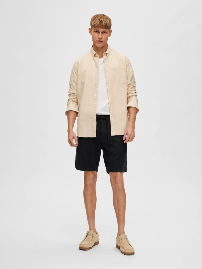 Black Mid Rise Linen Shorts