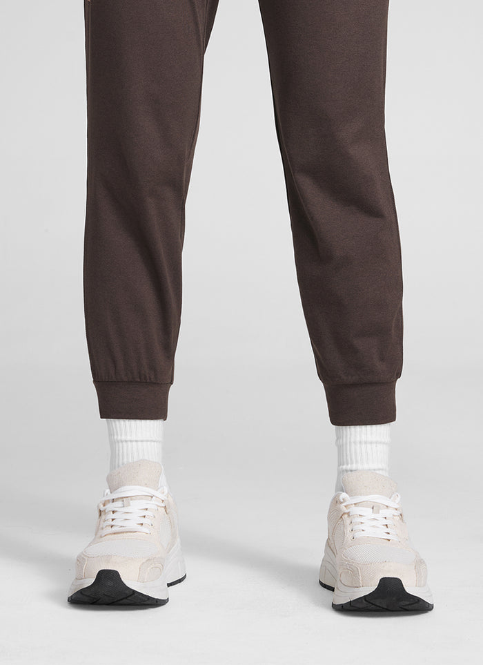 CRZ YOGA Women's Cloud Jersey Capri Joggers 25'' with Pockets Hot Fudge Brown