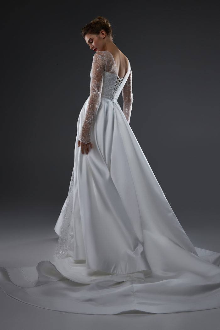 Detachable Satin Skirt Victoria With Long Train