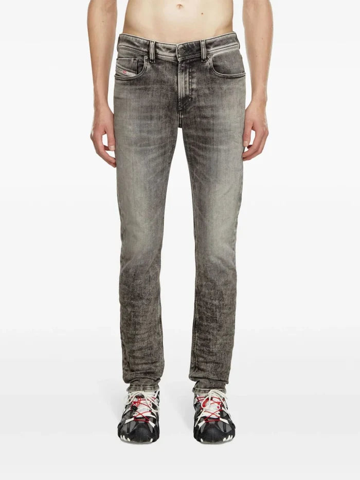 Diesel - 1979 Sleenker - 09J28 - Clique Apparel