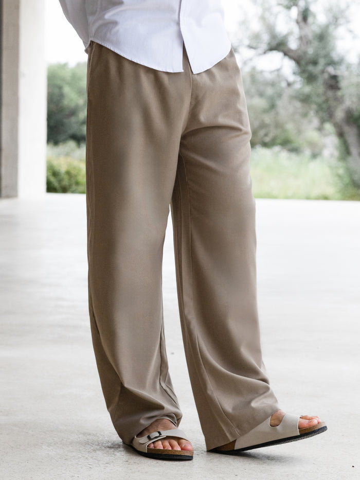 Freddie Relaxed Linen Trousers - Brown