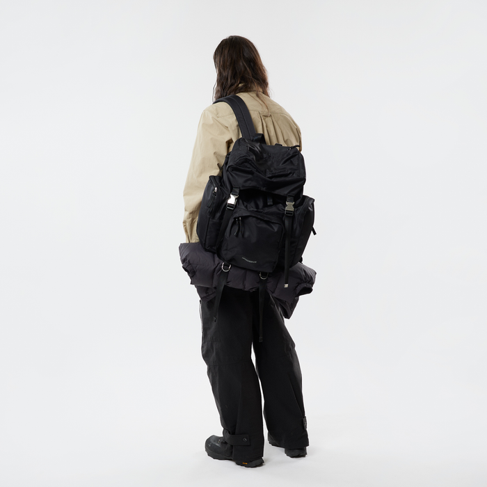 Hringbraut Black