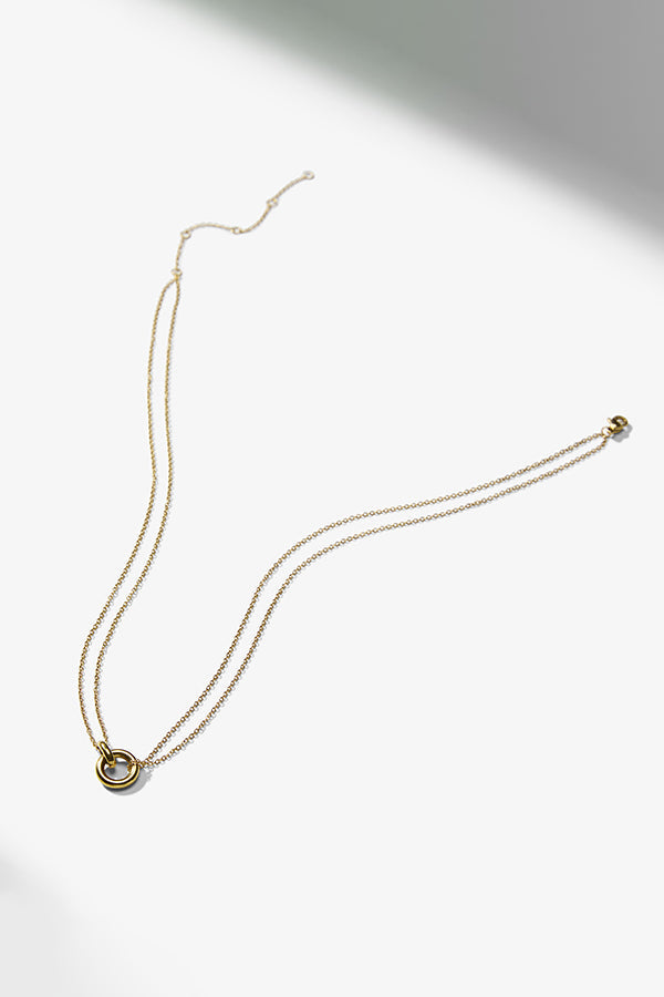 packshot image of the jessie necklace in gold | Exclude | Grid | Still