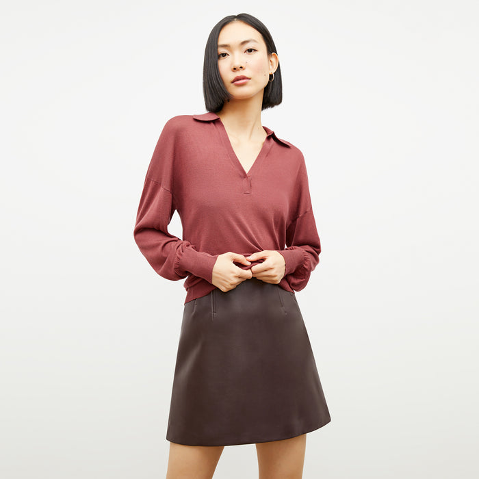 Front image of a woman wearing the Leo in Rosewood | Lead