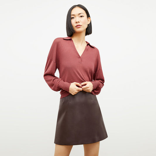 Front image of a woman wearing the Leo in Rosewood | Lead