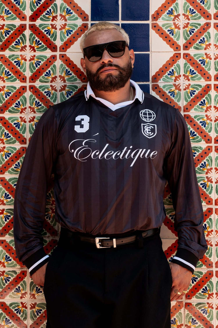 Long Sleeve Soccer Jersey featuring Éclectique logo, stylish design, and ribbed cuffs, ideal for modern players.