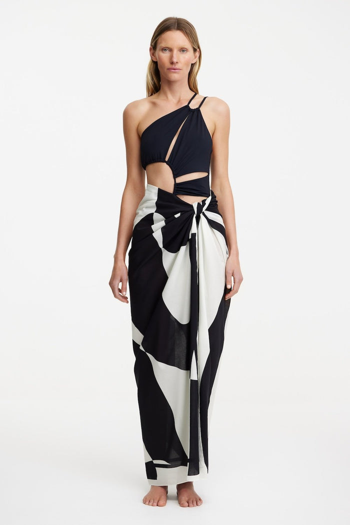 Marcella Sarong