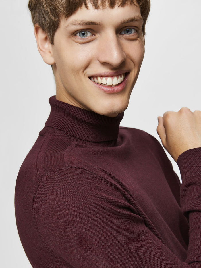 Maroon Turtleneck Pullover