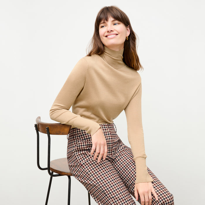 front image of a woman wearing the mejia pant in windowpane