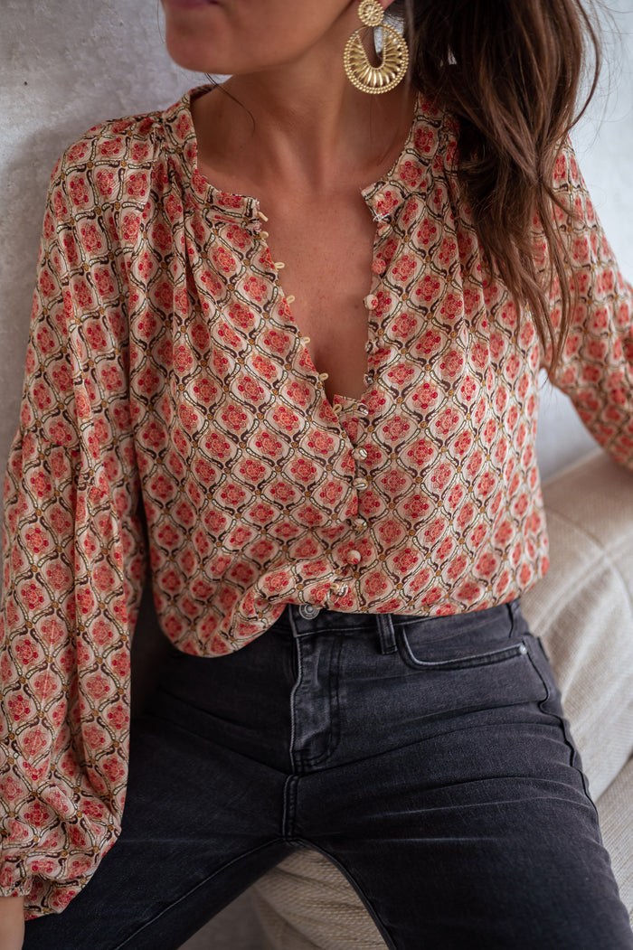 Patterned Tiffany blouse balloon sleeve detail