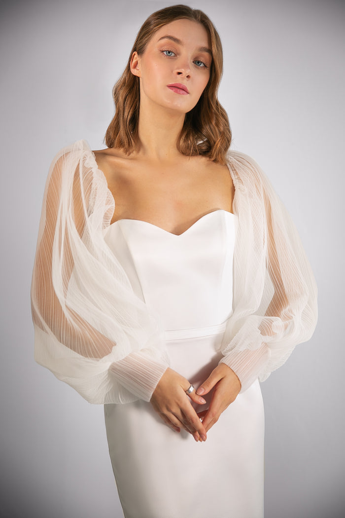 Pleated Tulle Detachable Bishop Sleeves