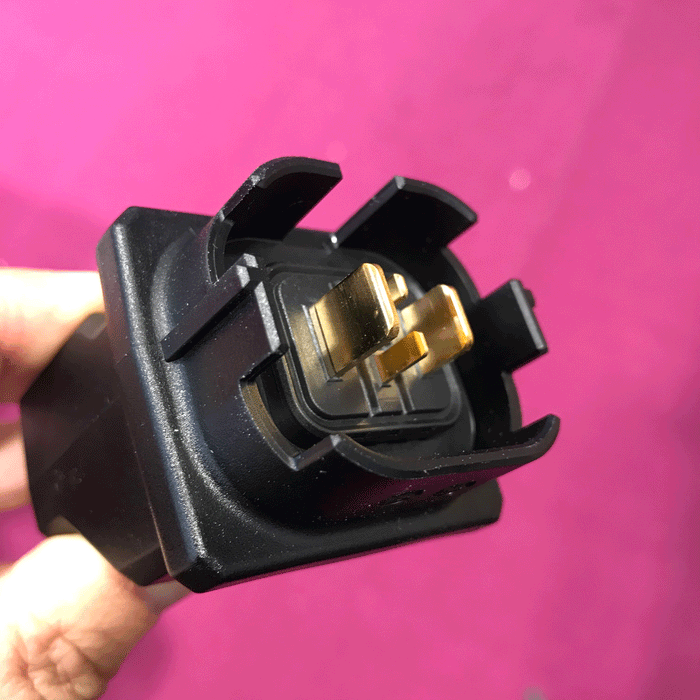 Shimano Adapter SM-BTE80  for charging battery (BT-E8035)