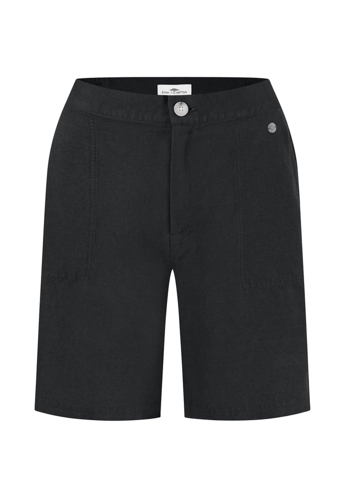 BLACK / 34