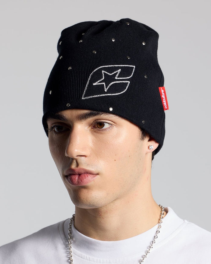 STUDS BEANIE BLACK - black studded beanie, on model close-up - Cold Culture #man