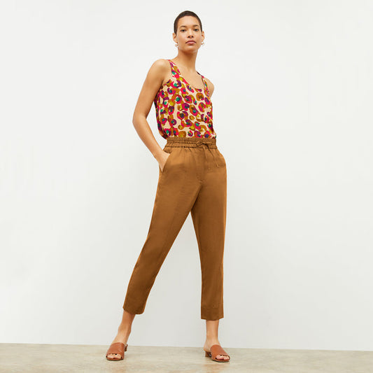 Front image of a woman wearing the Vicky Tank in Peacock Print | Lead