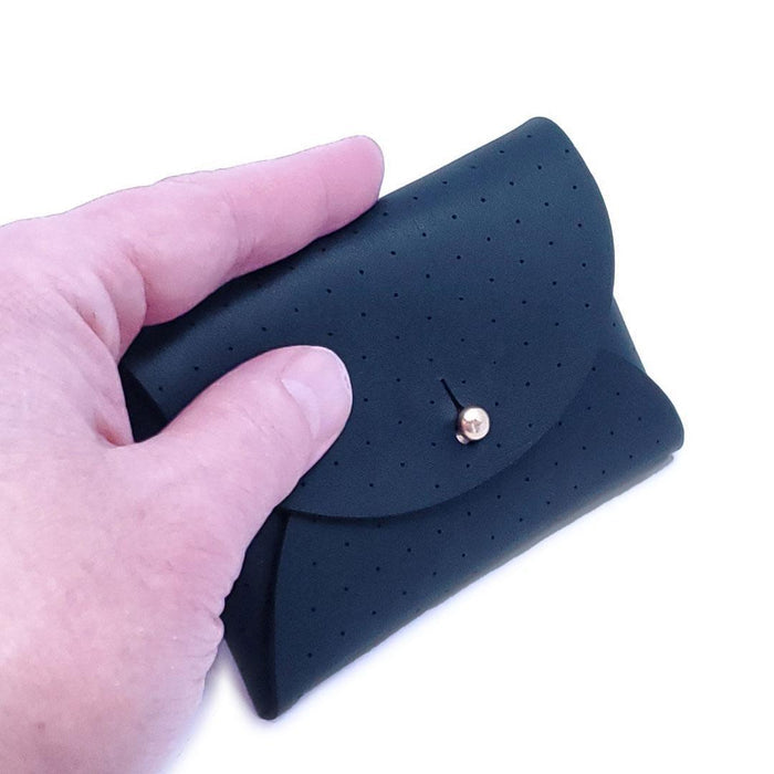 WOW07P1 $56 - Navy Snap Wallet