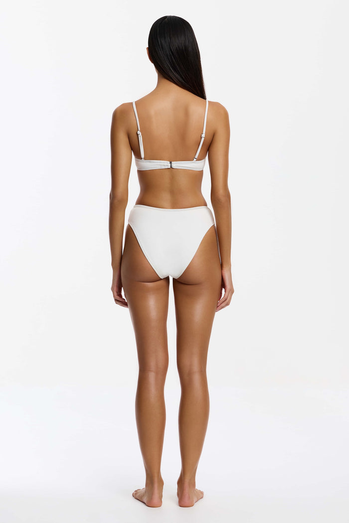 Xanthe High Brief